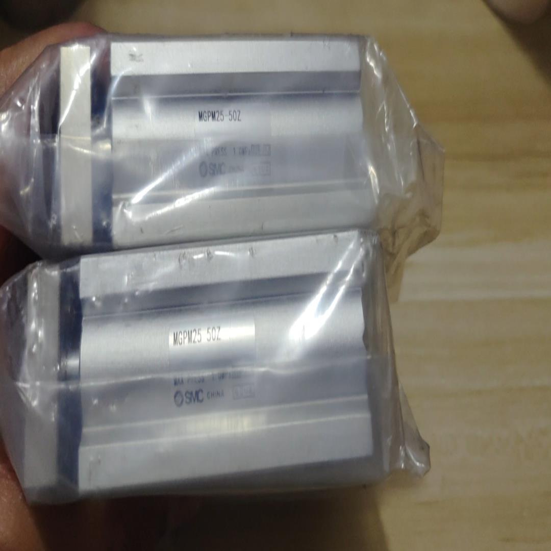全新正品气缸MGPM25-50Z，现货2件，无