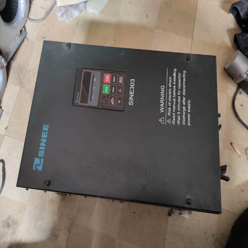 正弦 SINE303-018G/022p变频器，图片为实