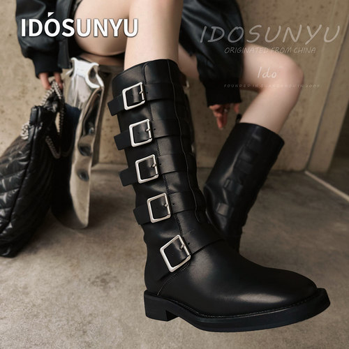 IDOSUNYU欧货女鞋2026秋冬新款真皮复古圆头平底皮带扣套筒骑士靴