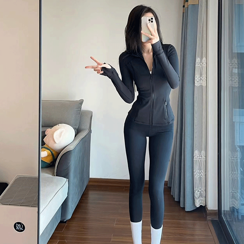 黑色休闲运动夹克外套女