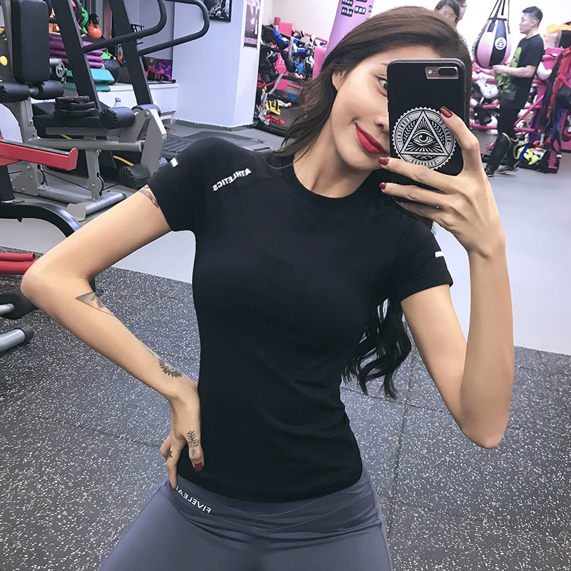 速干修身显瘦短袖瑜伽服
