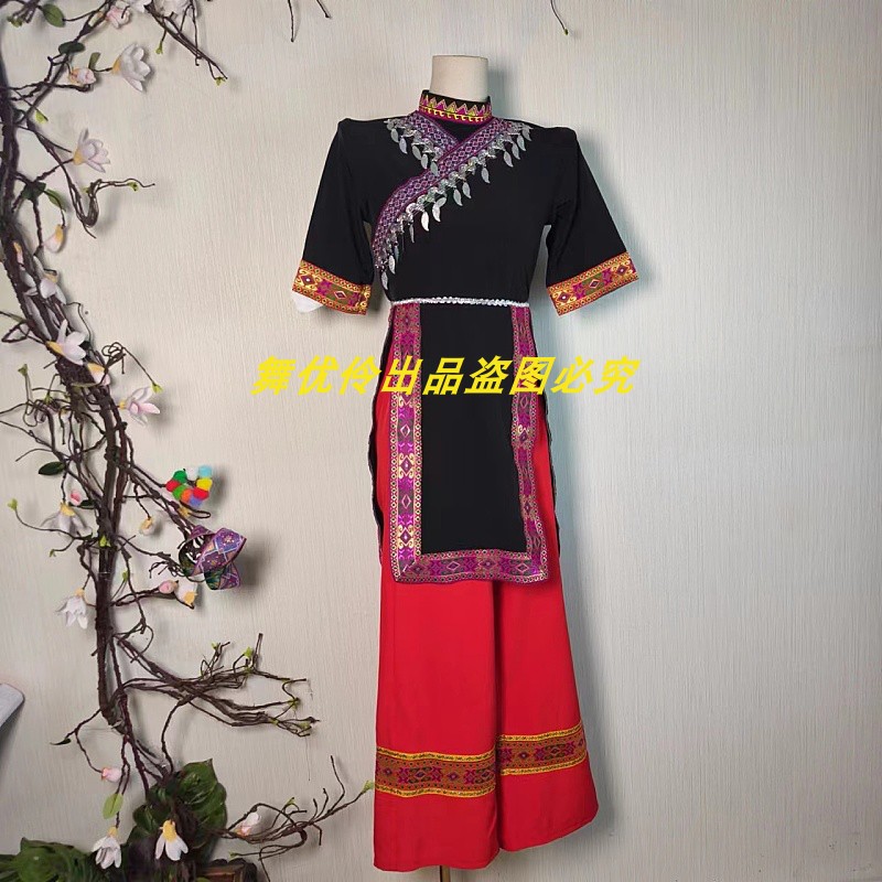 民族风刺绣瑶族生活装舞蹈服