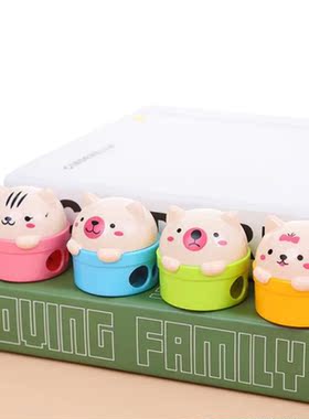 1PC Double Hole Cartoon Cat Bear Pencil Sharpener Kids Schoo