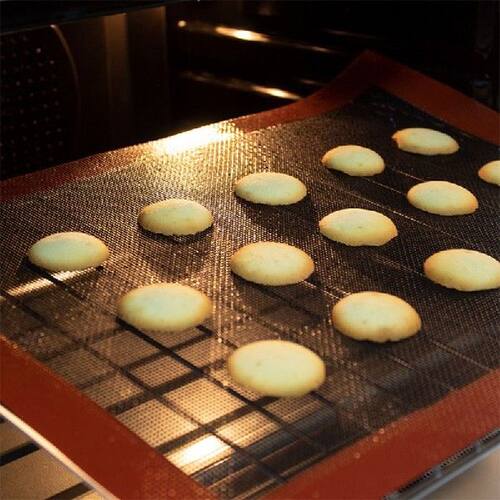 Non Stick Perforated Silicone Baking Mat Heat Resistant