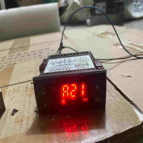 议价冷干机温度控制器CT8893B温控器一个原装拆机成色漂亮