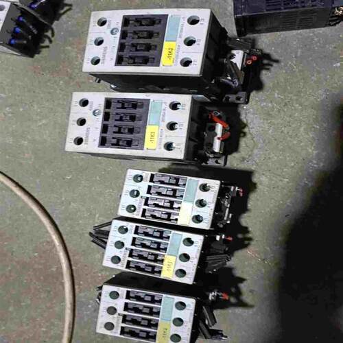 议价拍前询价西门子3RT1034 1A接触器2台3RT1024-1的3