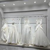 不锈钢拉丝婚纱架子壁挂上墙照相馆礼服陈列货架落地靠墙挂衣杆订