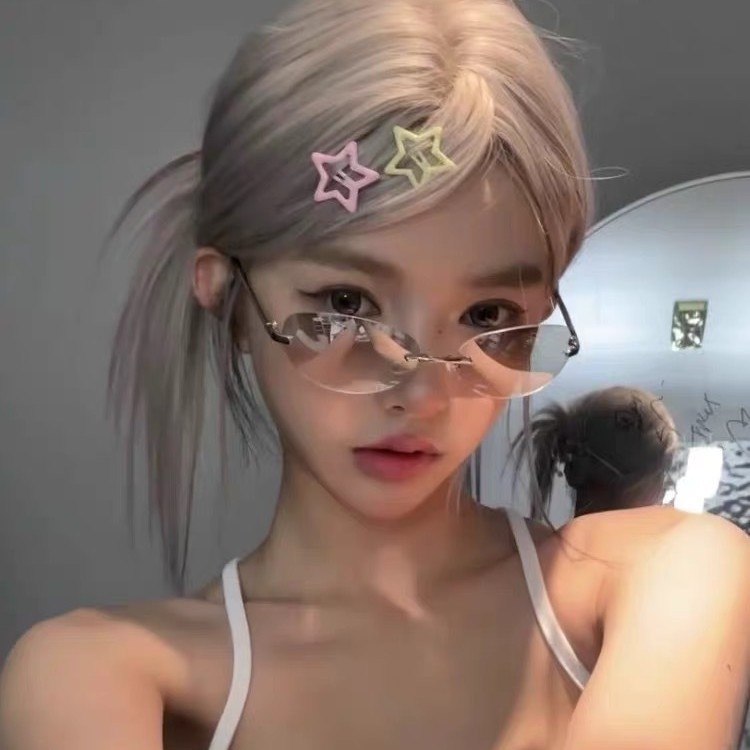 明星同款墨镜女款防紫外线太阳镜高级感小框墨镜无框辣妹复古金属