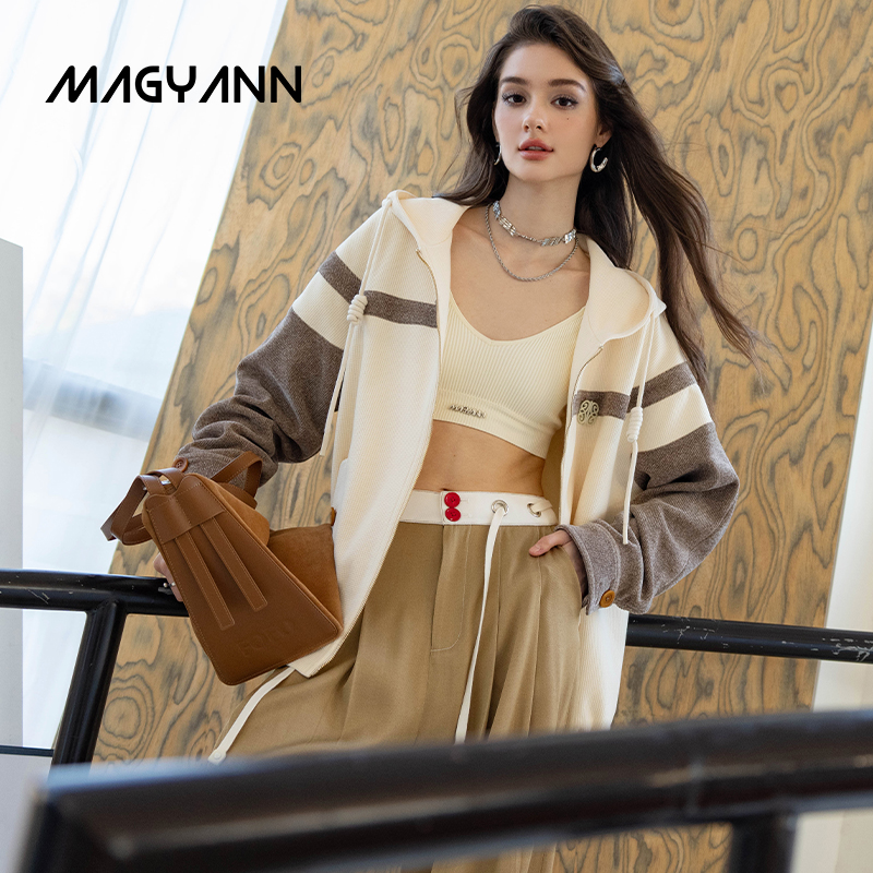 【白桦林】Magyann设计师2025春运动休闲时尚拼色连帽卫衣外套女