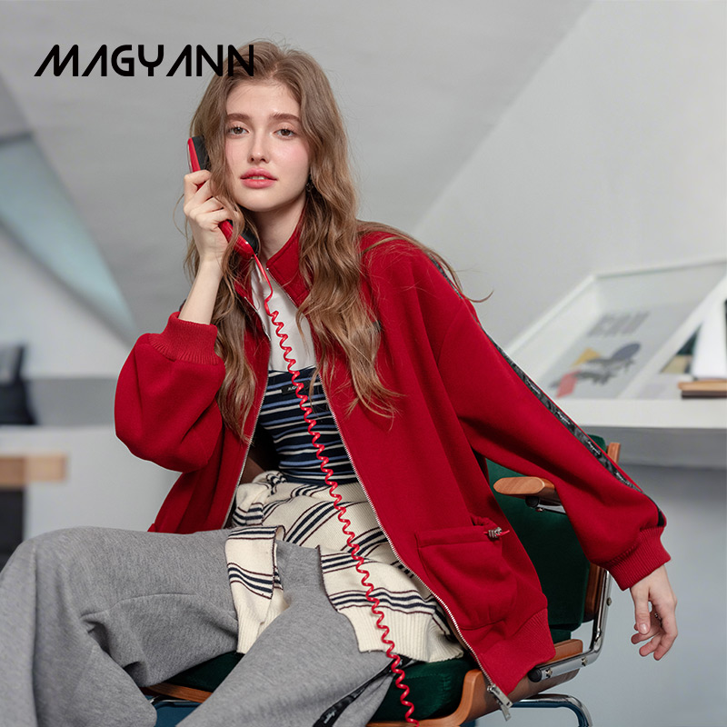 【小辣椒】Magyann设计师2025秋安可拉红休闲LOGO织带运动衫外套