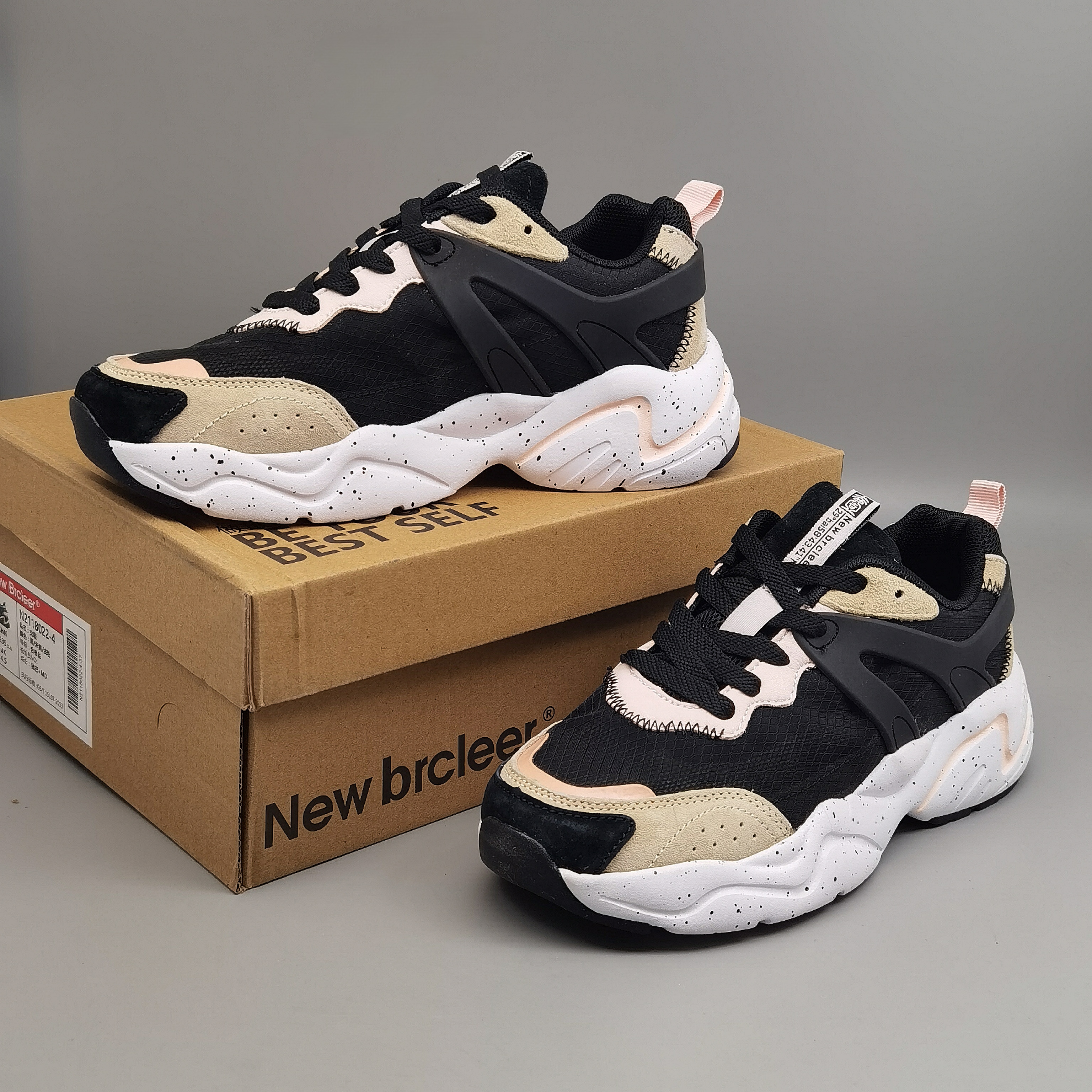 国产自主品牌尚品女老爹鞋