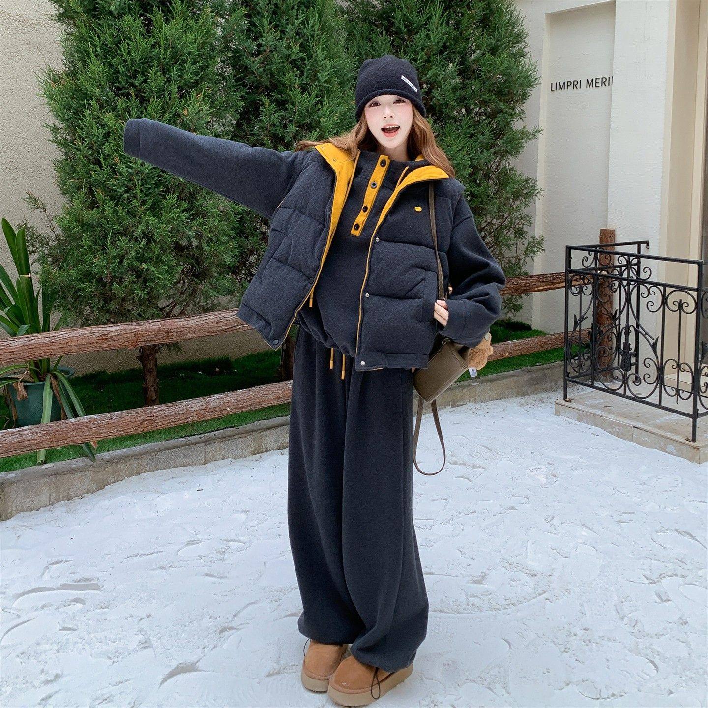 运动风撞色羽绒马甲套装女冬季韩系松弛感连帽卫衣阔腿裤三件套,女装/女士精品,时尚套装,淘宝优惠券,粉丝福利购,淘宝优惠卷