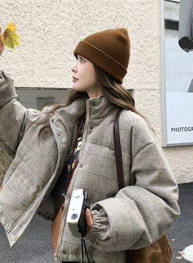 灰色复古高级感格纹羽绒服女短款韩系冬季新款时尚立领90白鸭绒服