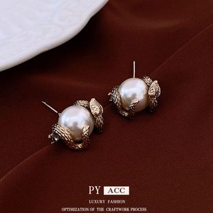 轻奢批发中古耳环银针宫廷风耳钉复古镶钻气质耳饰盘蛇高级感珍珠