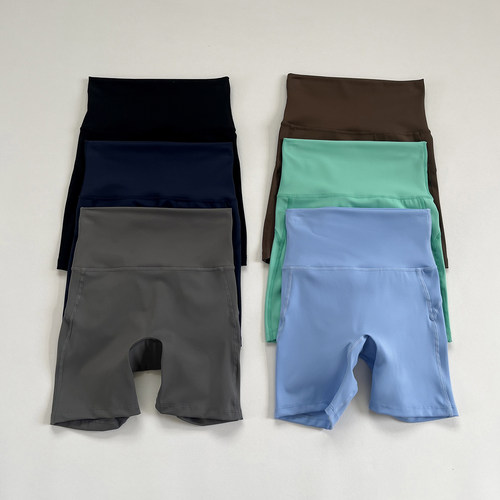 免穿内裤蜜桃提臀运动短裤