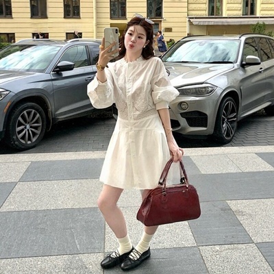 早秋韩系镂空显瘦长袖连衣裙子女
