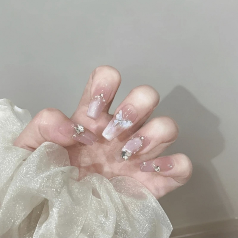 月光银蝶纯手工穿戴甲腮红高级感猫眼蝴蝶轻奢可拆卸假指甲