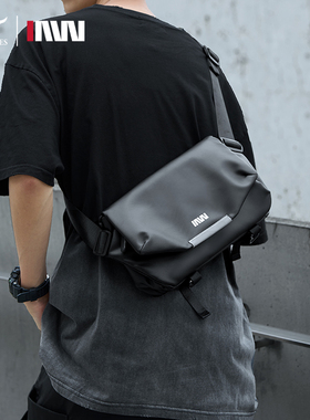七匹狼随身斜挎包男通勤骑行机能单肩邮差包便携包多功能背包男包