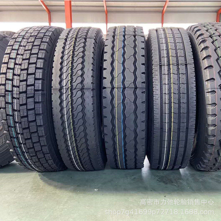 厂家直销轮胎12R22.5钢丝胎货车客车轮胎大载防扎汽车轮胎12r22.5