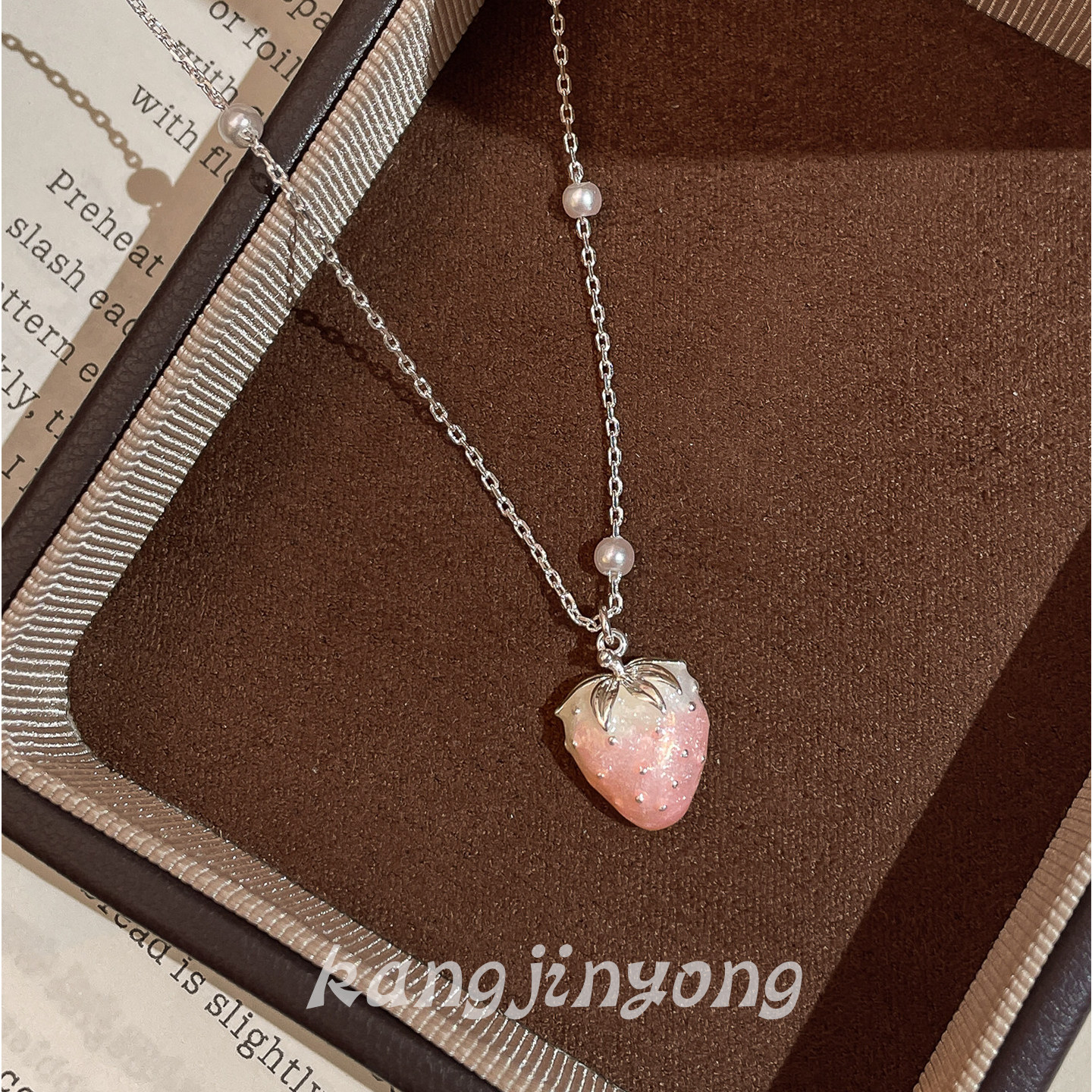 【草莓甜心】法式复古草莓项链