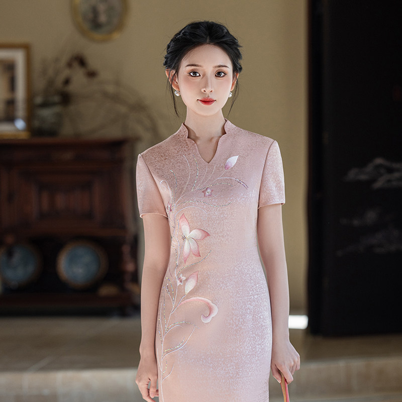 温颜语婚宴礼服年轻款高端