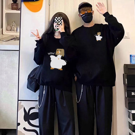 新年情侣装卫衣秋冬款2024新款特别的小众设计感爆款加绒圆领外套