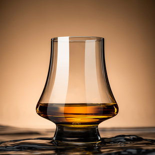 高档水晶威士忌闻香杯洋酒杯轻奢高档家用套装郁金香白兰地干邑杯