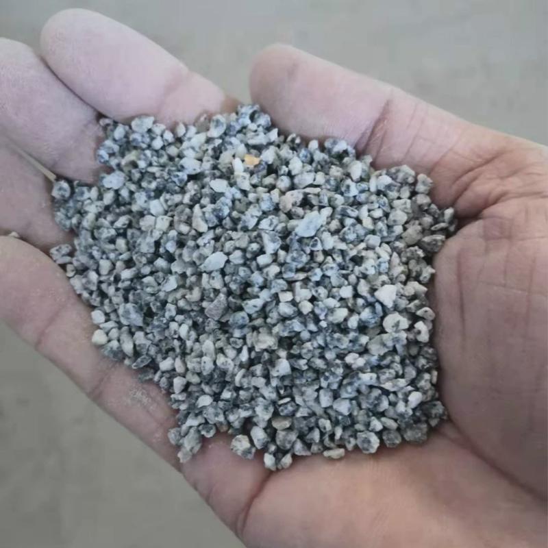 黑白点鹅卵石建筑用芝麻灰碎石透水地坪露骨料花岗岩砾石
