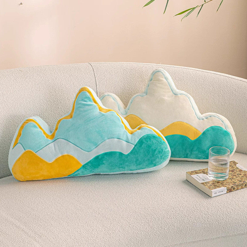 新中式创意客厅沙发靠枕中国风纸鸢刺绣抱枕轻奢法式高级感靠背垫