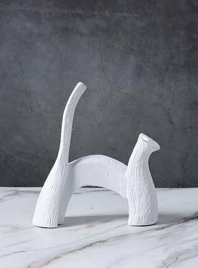 现代北欧创意黑白抽象卡通树脂猫工艺品摆件家居样板房酒店装饰品