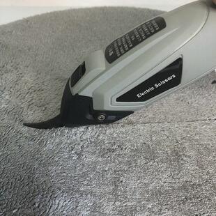 电动裁剪刀裁布料手持式无线锂自动电剪刀皮革服装充电式剪布修边