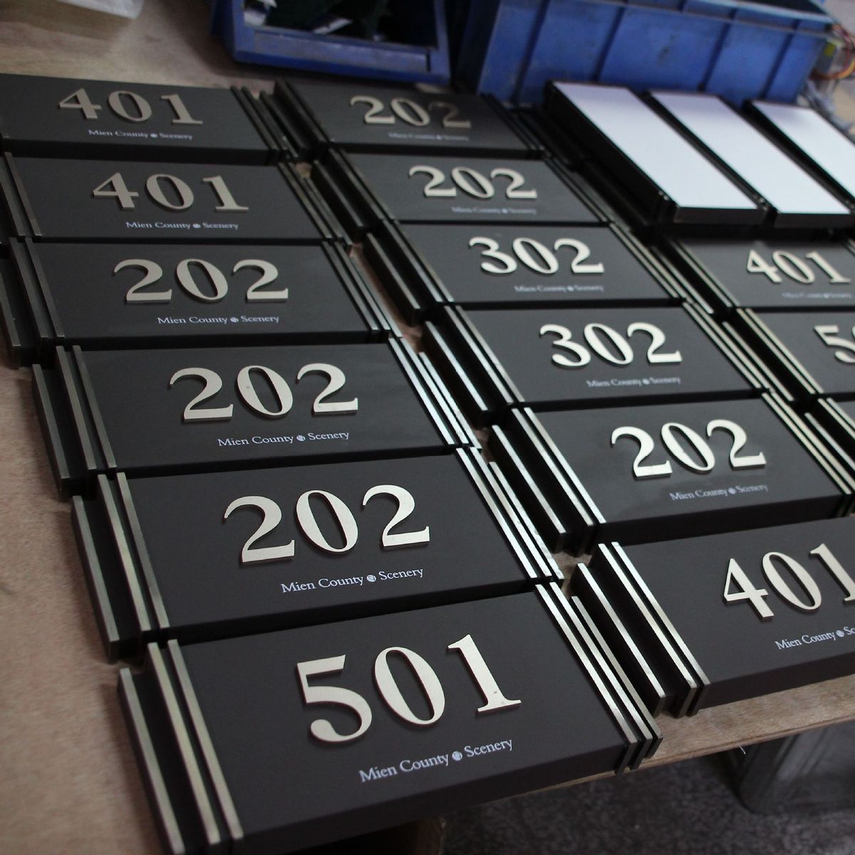 金属字酒店宾馆房间号数发光门牌楼层房间指引广告牌小区写字楼