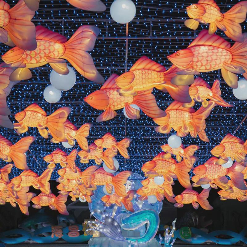 户外大型节日国庆花灯造型中秋花灯锦鲤鱼灯笼发光鱼春节灯会工厂