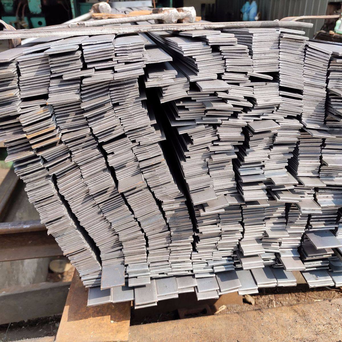 山东淄博q235b扁条q355b带钢条热轧扁钢带钢纵特分条剪尺做,金属材料及制品,扁钢,淘宝优惠券,粉丝福利购,淘宝优惠卷