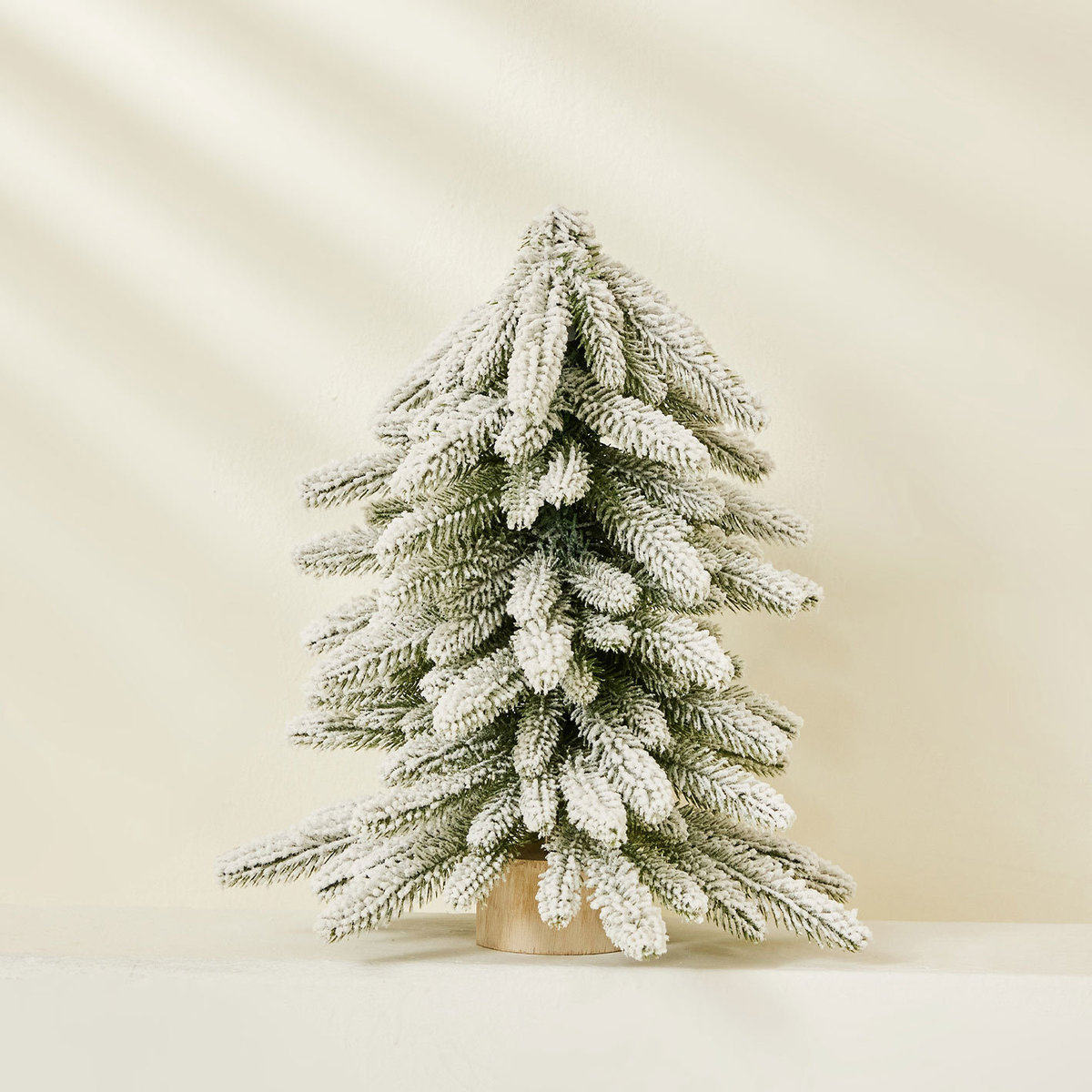 小号喷白积雪仿真迷你圣诞树家用客厅场景布置仿真树圣诞桌面摆件,节庆用品/礼品,圣诞装饰品,淘宝优惠券,粉丝福利购,淘宝优惠卷