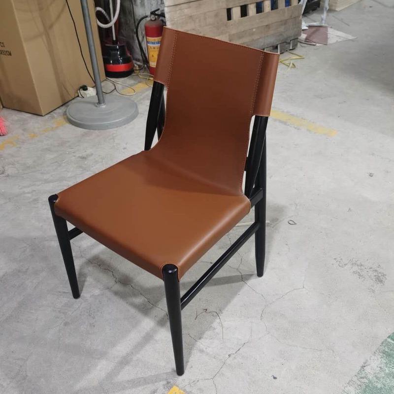 意式轻奢马鞍皮餐椅家用现代实木椅子椅极简设计师椅子北欧书桌椅