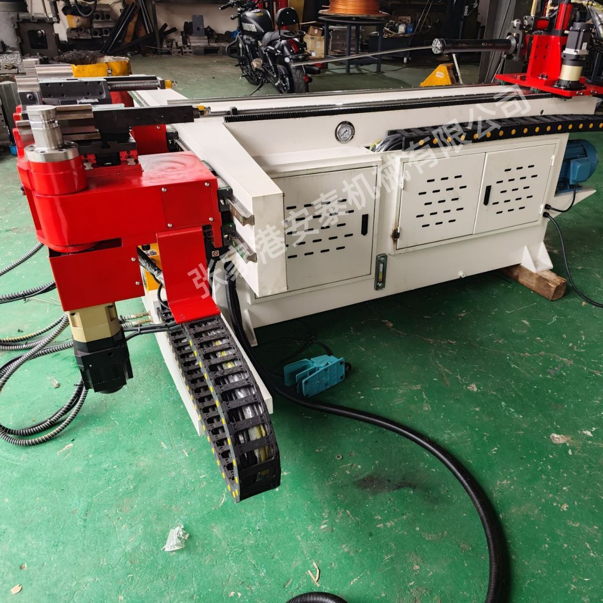 热销厂家批发不锈钢管方管金属数控弯管机械伺服成型设备全自动弯