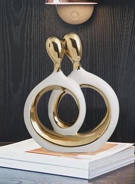 热销现代简约情侣摆件创意温馨家居家里客厅工艺品卧室房间布置装