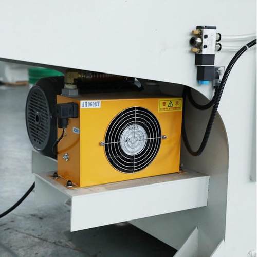 切机方管管材横钢管横向进刀425切管机制造厂家425全自动切管机