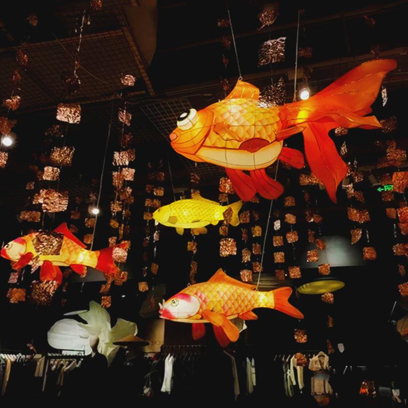 花灯鱼吊饰灯笼彩灯公园景区大型手举摇摆鲤鱼灯笼元宵巡游活动