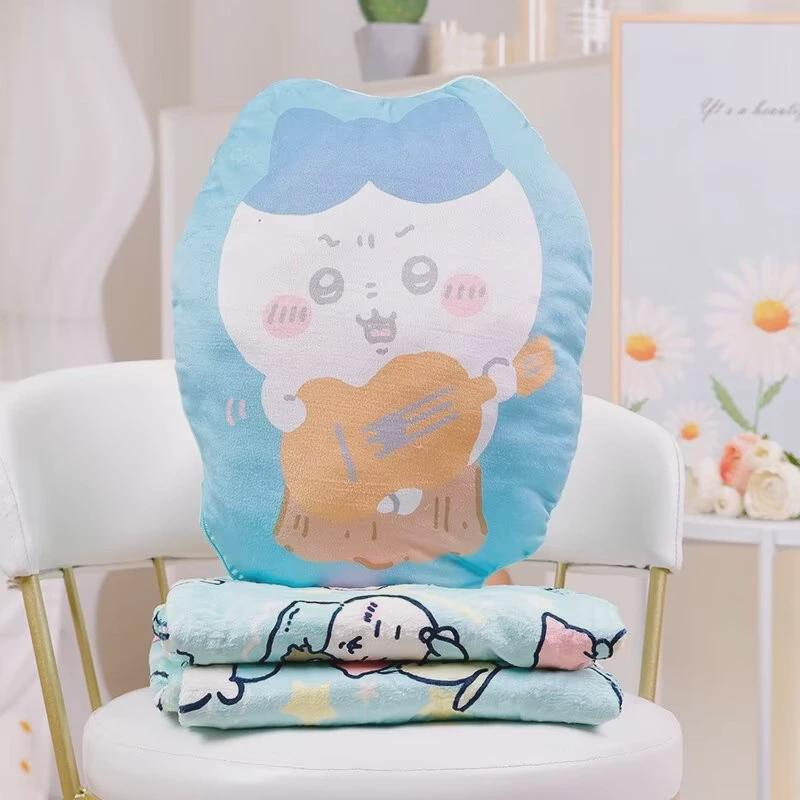 卡通吉伊咔哇教室两用抱枕毯学生盖毯空调毯办公室二合一午睡毯子