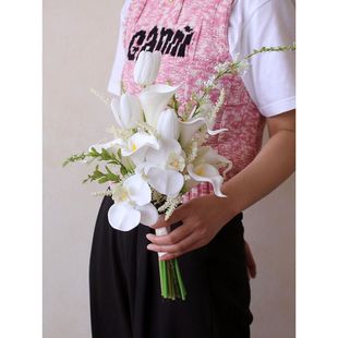 手捧花新娘高级感花假花白色婚礼拍照韩式拍摄道具