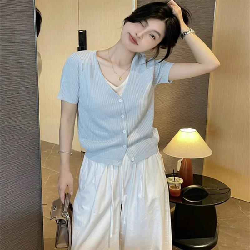 韩版减龄蓝色V领小众假两件冰丝针织衫绝美短款上衣女夏季短袖T恤