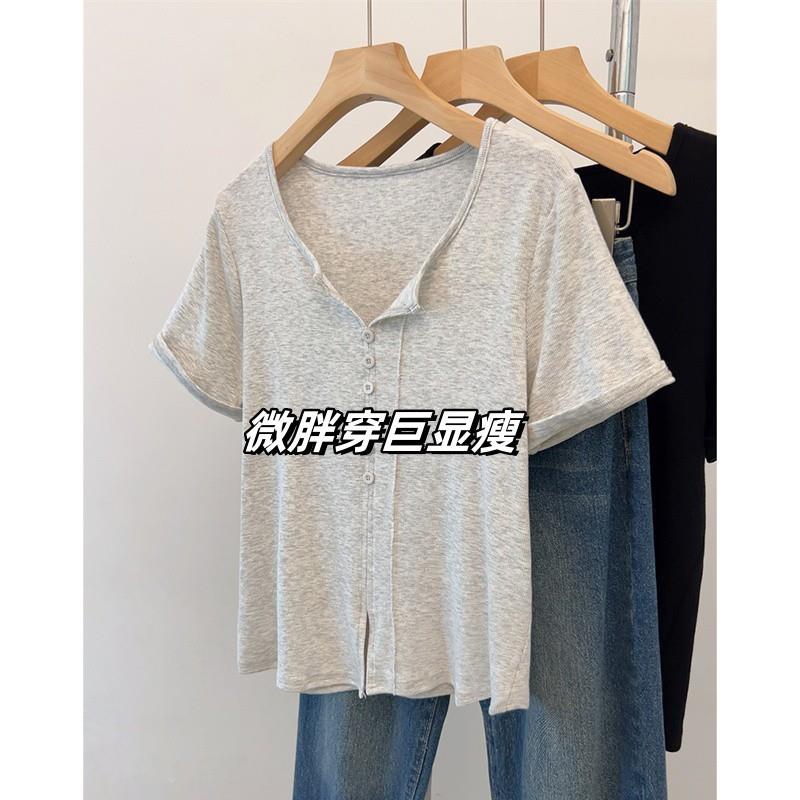 法式灰色v领正肩短袖t恤女夏季大码胖mm巨显瘦设计感欧货短款上衣