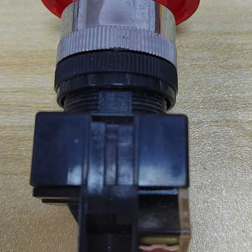 全新Koino韩国建兴紧急推按钮开关！型号KH-2022EB