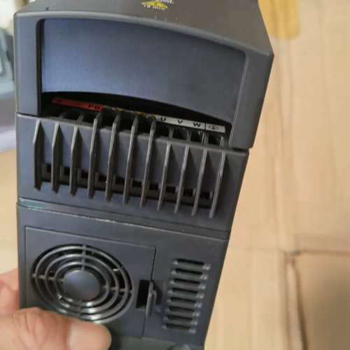 天郎伟创VL80E-0.75KW变频器一台,成色自定义,功能