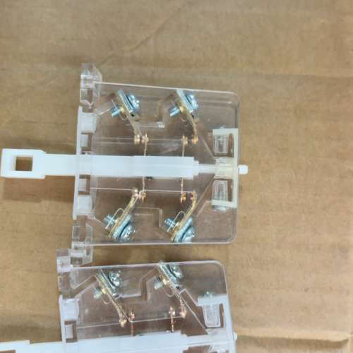 全新CJ20辅助触点，一开一闭，一对8元   一开二闭 的1