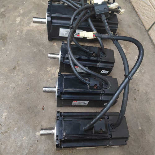 拆机LS伺服电机：APM-SC08ADK2，1台。APM-S