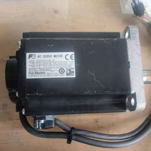 富士伺服驱动器RYT152D7-VS2-Z1 RYT751D