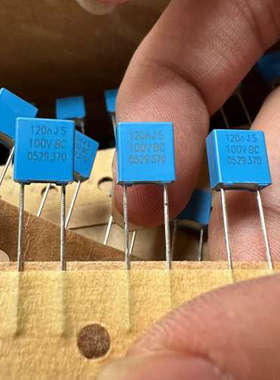 vishay进口蓝色校正电容 100V 124J 0.12U